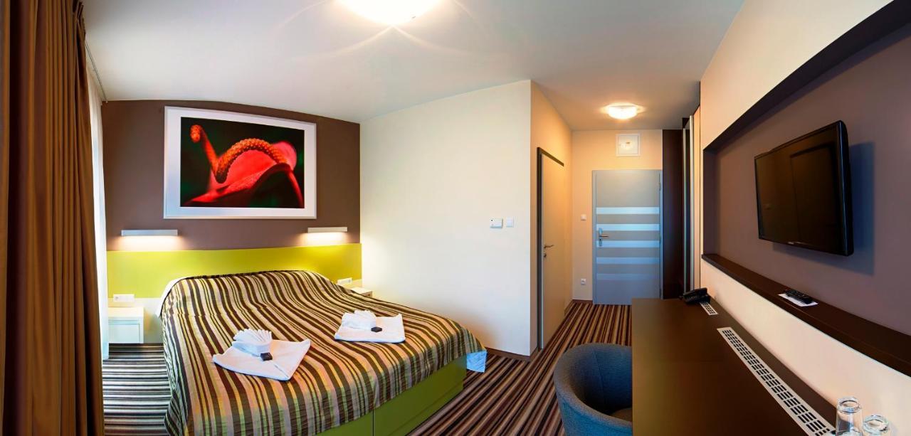 Hotel Air Holic ภายนอก รูปภาพ